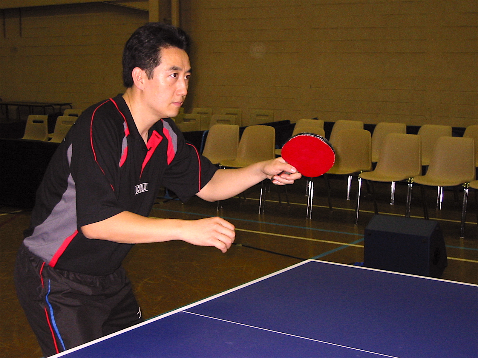 Li Jian Min participe au Ping Show Production